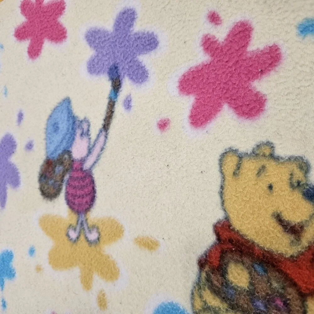 Vintage Y2K Winnie The Pooh Blanket Fleece Light‎ Yellow Piglet Painting 38x54